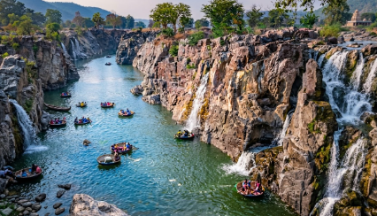 Hogenakkal Falls: Where Water Roars