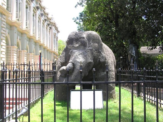 Elephanta Caves : The Sacred Abode Of Lord Shiva