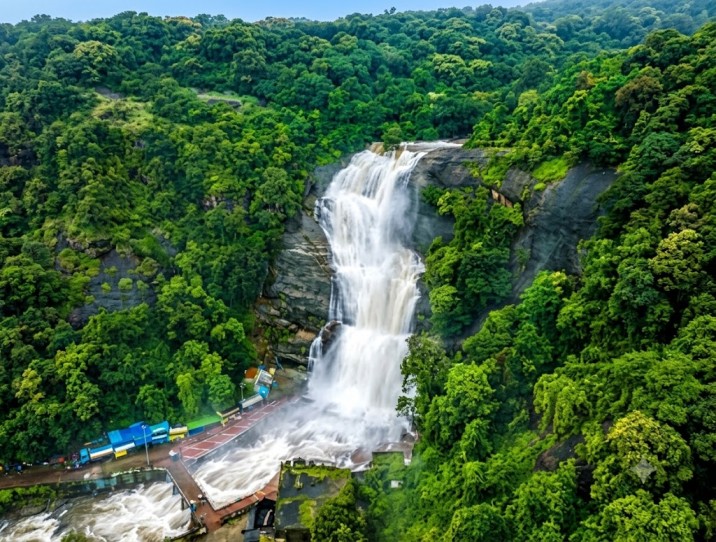 Courtallam-Falls : Where Waterfalls Meet Wellness