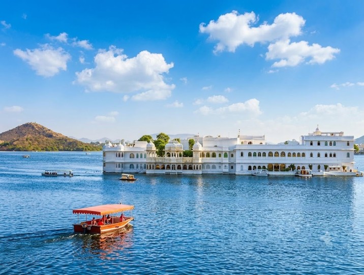 Lake Pichola: The Timeless Beauty of Udaipur