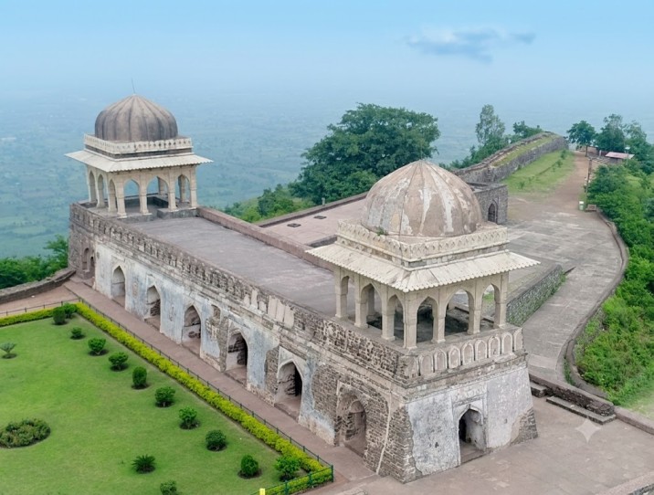  Rani Roopmati Pavilion : A Symbol Of Love And Heritage 